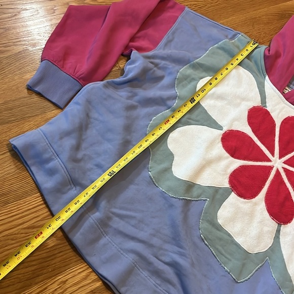 Free People Clover Sweatshirt Size Medium NWT - Picture 9 of 16